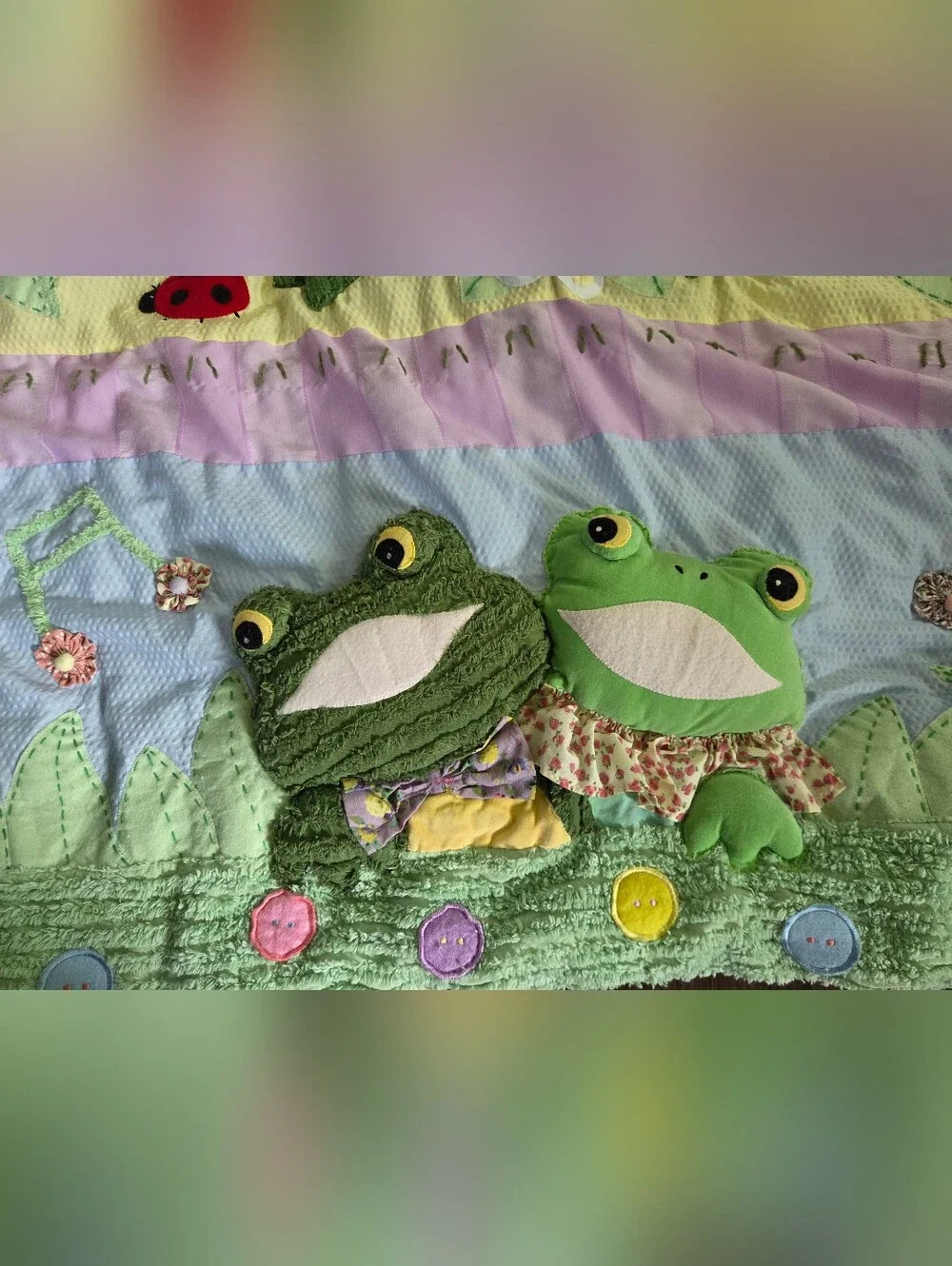 Vintage Frog Garden Quilted Blanket with Pillow
